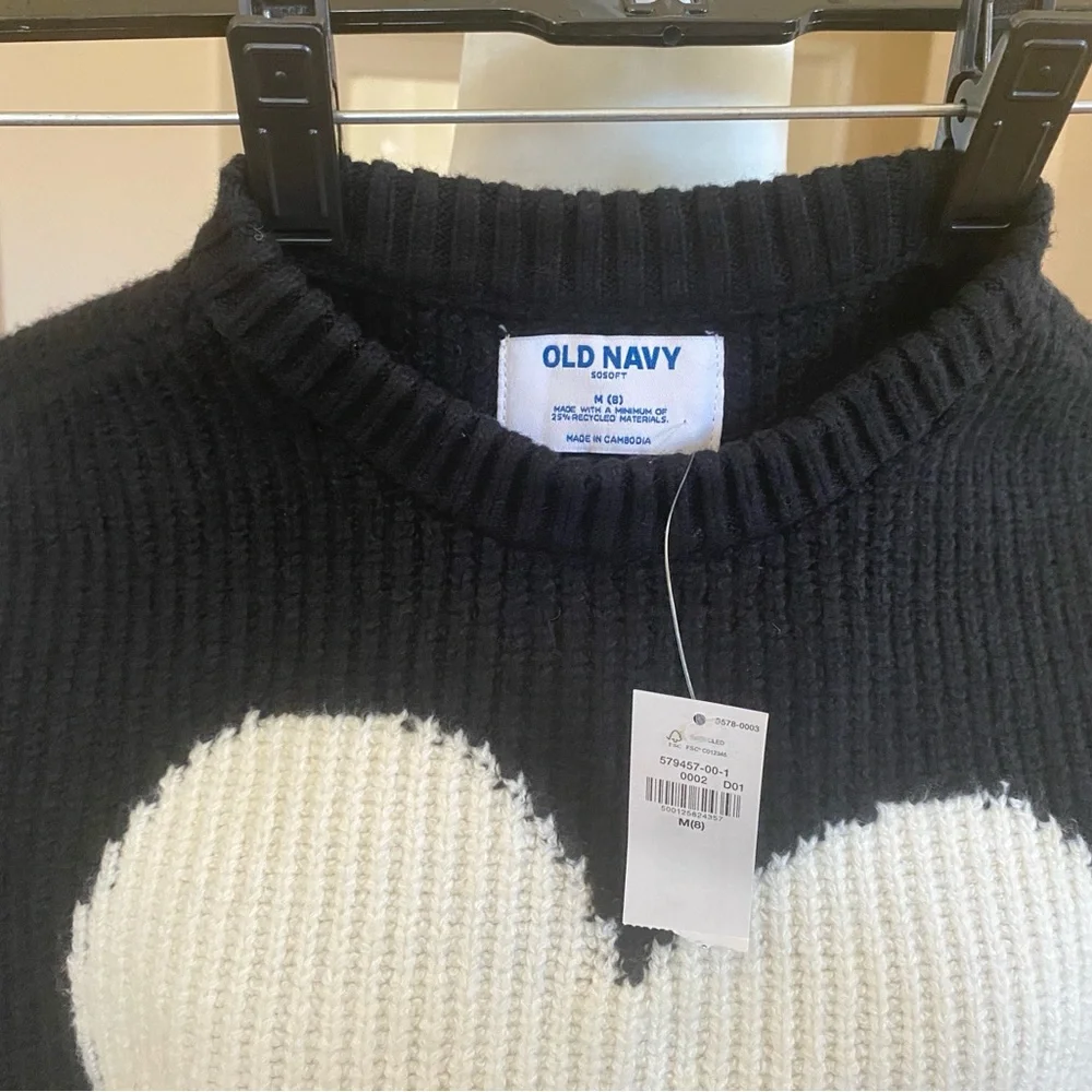 NWT Old Navy Girls SoSoft Black and White Heart Knit Sweater